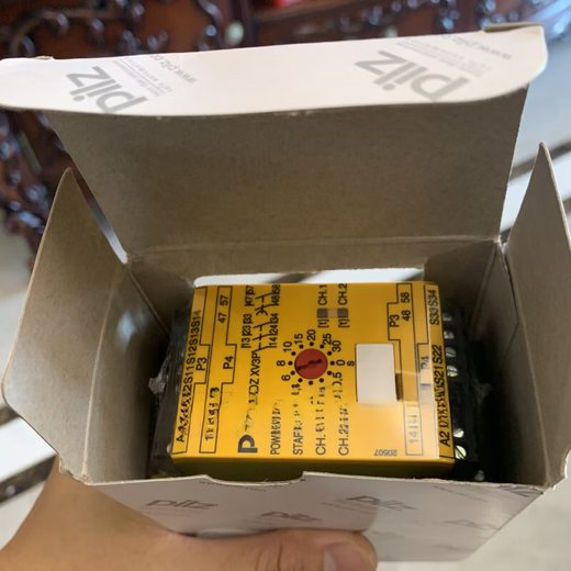 Pilz safety relay PNOZ XV2 XV3P774500 774502 777512 7745 PNOZ XV3 774542