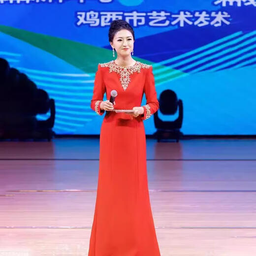 Yimimei high-end annual meeting female host dress host evening dress female 2024 new high-end heavy industry red annual meeting banquet XS