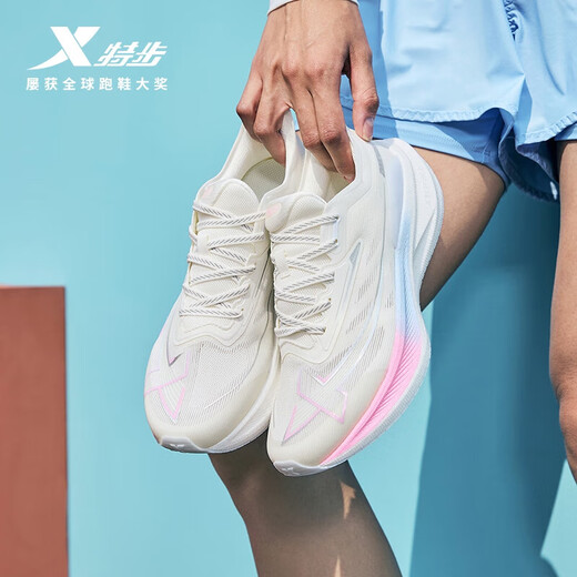 Xtep 2000 km second-generation running shoes for women, lightweight, wear-resistant, shock-absorbing, professional physical test, comprehensive training, marathon sports shoes for women, sail white/fluorescent cherry pink (Luo Ying Rainbow-women's model) 40