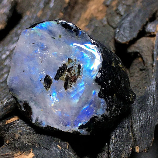 Micro Boat Crystal Sri Lanka Blue Moonstone Raw Stone Pendant Blue Light Strong Mineral Specimen One Thing One 536 496