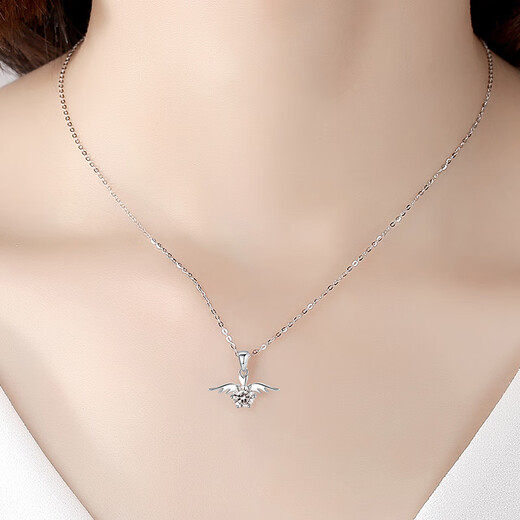 Jingzi PT950 platinum diamond necklace short angel wings clavicle chain temperament pendant as a Valentine's Day gift for your girlfriend 30 points diamond platinum inlay 30