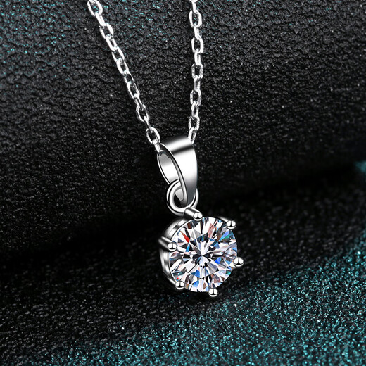 Fat Donglai same style platinum pendant single pendant PT950 imported technology moissanite necklace 2 carat four-six claw diamond 50 points platinum l gold single pendant
