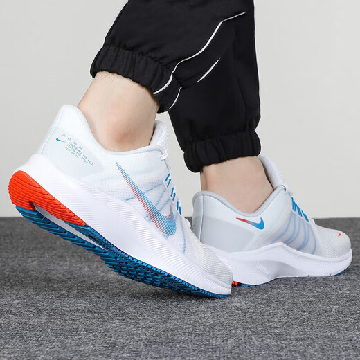 耐克（NIKE）官方男鞋春季新款运动鞋QUEST 4经典网面休闲鞋轻便缓震跑步鞋 DA1105-101/白蓝红 41