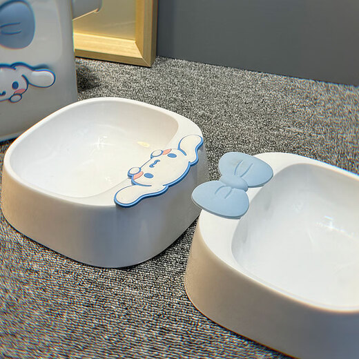 Cat bowl plastic double bowl dog bowl cat food bowl cat food bowl drinking water pet dog bowl dog food bowl dog food bucket dog milky white bow cinnamon dog food storage bucket free delivery