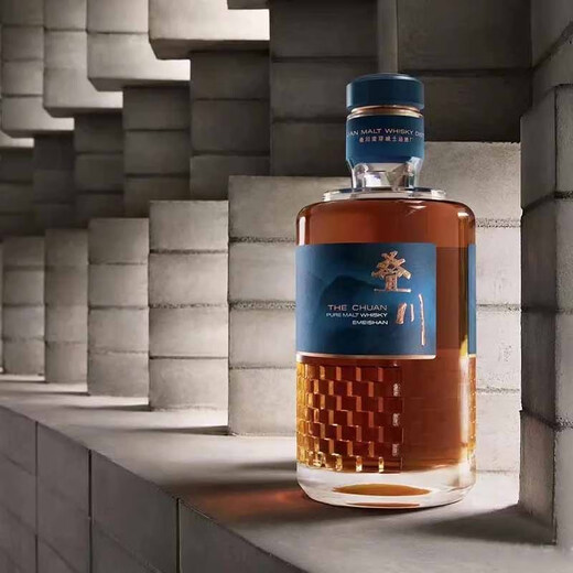 Diechuan reiner Whisky der Chuan Sichuan emeishan Malt Whisky Brennerei Peregrine China Diechuan Pure Whisky 700ml