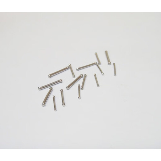 Moyanyu (MOYANYU) Pt950 platinum earrings support solid ear sticks. Platinum earrings support ear sticks, which are versatile for girls with masculine temperament. PT950 platinum middle ear sticks 0.11g single.