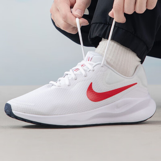 耐克（NIKE）男鞋夏运动鞋REVOLUTI7网面透气轻便跑步鞋时尚休闲鞋 da1105-006/quest 4/黑白透气 39