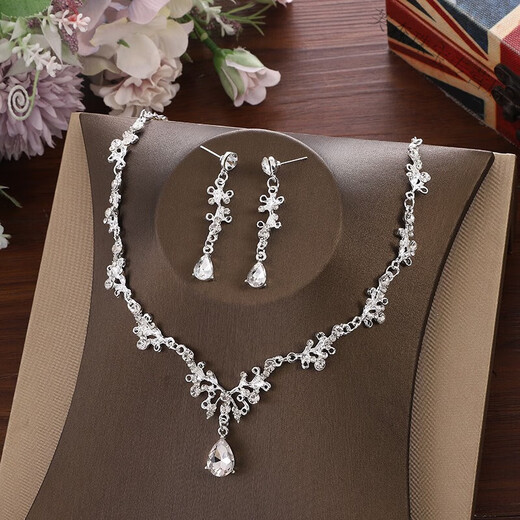 
SNQP [New Style] Bride Crown Jewelry Set Korean Annual Meeting Wedding Dinner Wedding Dress Accessories No. 2 Necklace + Earring Clip