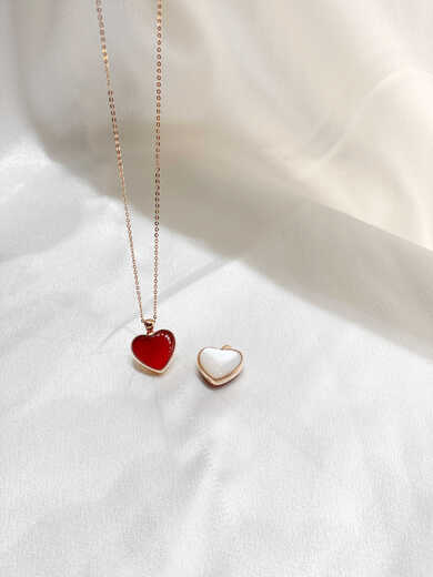 Junbu 18K gold pendant double-sided love red agate pendant au750 gold necklace women's clavicle chain women's 18k gold rose gold pendant + 18k gold necklace