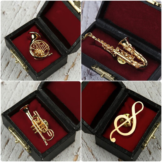 QUAMER Gold Store Mini Saxophone Trumpet Trombone Tuba Flute Bassoon Brooch Western Instrument Model Saxophone Brooch