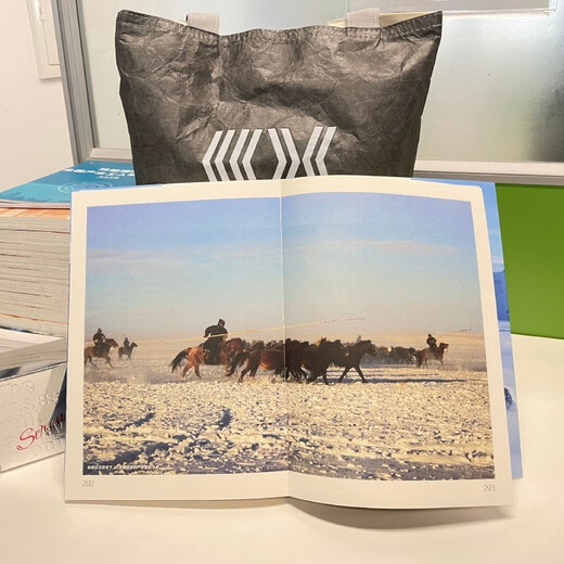 Walking in China, a journey of discovery of cultural customs and natural ecology