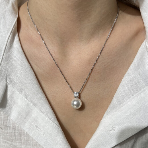 Fat Donglai quality Princess Diana pearl necklace silver Shijia Zhenduo Ma'ao white pendant for women 2024 new niche clavicle package titanium steel 10mm pearl white necklace + ears