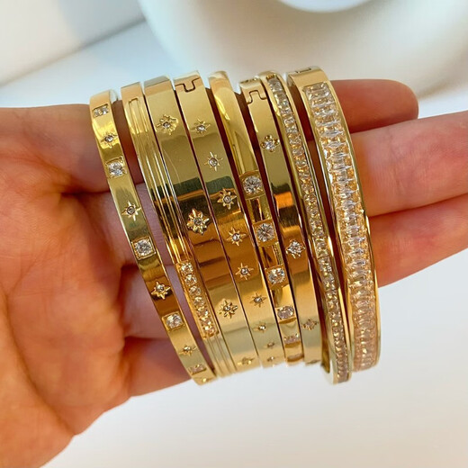 Bhiodha Bracelet européen et américain de style titane en acier