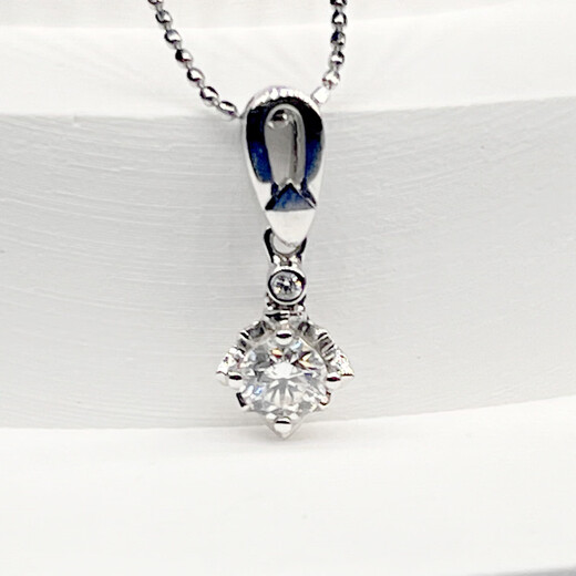 Chenru 18K gold diamond necklace women's fashionable clavicle chain Valentine's Day commemorative holiday gift for girlfriend 18K gold diamond pendant