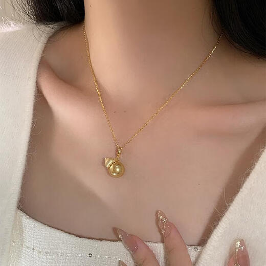 Liang Xuezi Gourd S925 sterling silver artificial seawater South Sea gold pearl new Chinese style necklace sweater chain live mouth pendant flash O chain about 45cm - large gourd