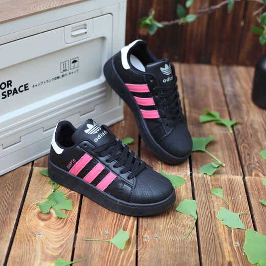 Changxiang huili hong kong style couple style 2024 style collégial classic moral d'entraînement chaussures chaussures de femme coquille de planche décontractée