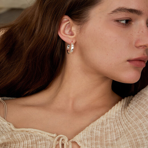 Arsis starry night silk star mark earrings for women, fashionable, simple and versatile earrings, earrings as a gift for your girlfriend, silky star mark earrings