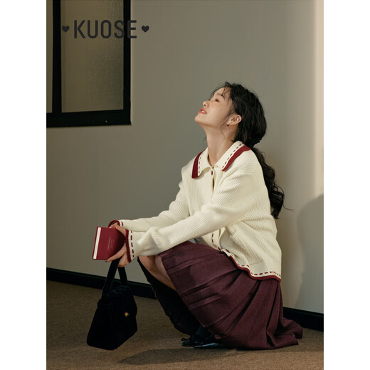 Color ancho (kuose) Red navidad suéter para mujeres 2023 Nuevo otoño e invierno dulce cuello de polo suéter de punto corto Cardigan de albaricoque s