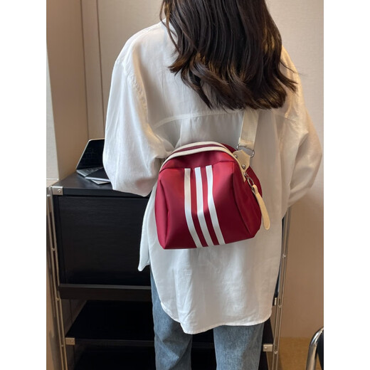 酷奇袋鼠休闲尼龙包新款女贝壳包时尚轻便单肩斜挎包大容量手提包牛津布 红色