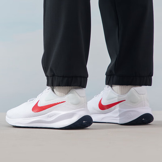 耐克（NIKE）男鞋夏运动鞋REVOLUTI7网面透气轻便跑步鞋时尚休闲鞋 da1105-006/quest 4/黑白透气 39