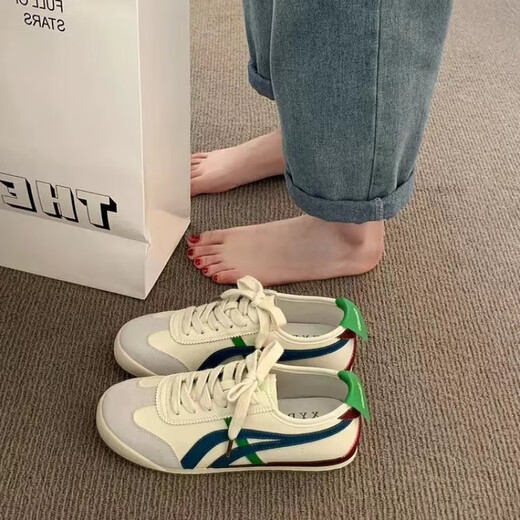 Huili Forrest Gump Shoes para mujeres en 2025 Nuevos zapatos blancos para zapatos de entrenamiento alemán alemanes delgados de verano.