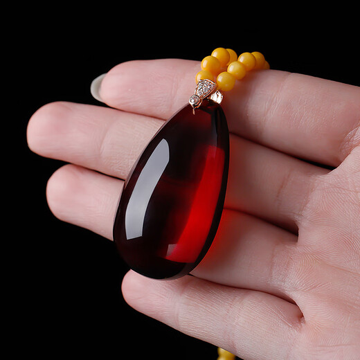 Qiongque Pavilion Beeswax Pendant Original Stone Blood Amber Water Drop Sweater Chain Natural Amber Pendant Beeswax Necklace Men's and Women's Clavicle Chain