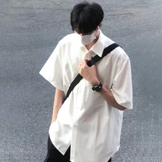 Miao Yijia kurzärärmiges Hemd Herren Sommerjacke weißes Hemd Herrenhemd Casual Viertelärmelte halbärmelige Kleidung Herrenstil Hong Kong Style White Kurzärmelige lose Hemd M.