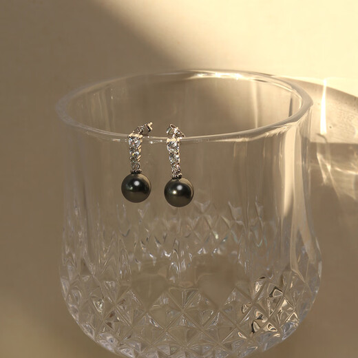 Forest Moment Tahitian black pearl Passepartout sterling silver necklace clavicle chain jewelry accessories jewelry silver jewelry for women 8mm black Shijia pearl + sterling silver chain Passepartout