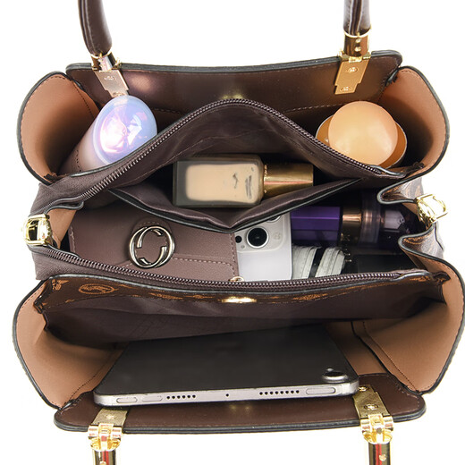 Kangaroo Kara brand genuine leather women's bag 2025 new style stylish middle-aged handbag for wife, fashionable and versatile crossbody bag, brown (gift box + hand bag + card holder)