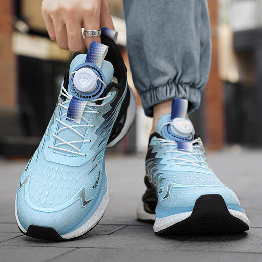 2025 Nouvelles chaussures de sport pour hommes et chaussures d'hiver pour hommes bouton rotatifs chaussures de course ultra légère absorbant et chaussures respirantes hommes 9888-Light Blue 39