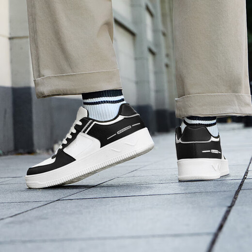 361 zapatos deportivos para hombres para la escuela de otoño comienza el reno espesor de la suela, las pequeñas zapatillas de mesa blancas, el tablero casual para hombres 672426615-4