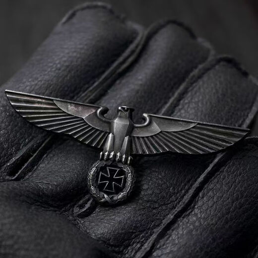 Replica of Prussian eagle emblem, German cap badge, German eagle medal, German power eagle medal brooch, harmonious power eagle, silver