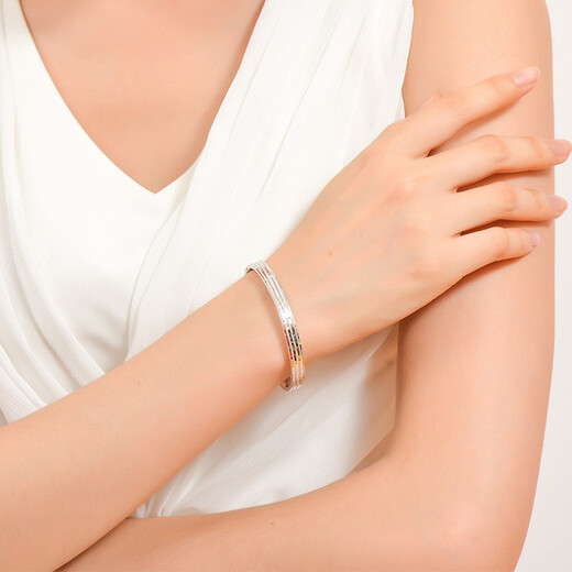 Yuan Shengfu's new PT950 high-quality nail polished platinum bracelet, fashionable women's platinum bracelet, concubine bracelet, 17.81 grams, ring mouth 56mm