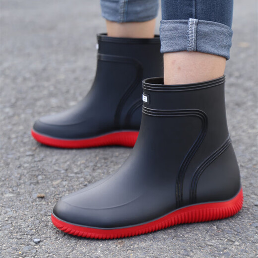 2024 Wasserdichte Schuhe Männer und Frauen Regenstiefel modische kurze Röhrchen verdickte warme Gummischuhe Arbeit nicht rutschfischer Fischerei Kücherin Regenstiefel Schwarz [Einzelschuhe] Standardgröße 38