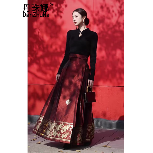 丹珠娜（DanZhuNa）红色马面裙全套2024过年龙年新中式连衣裙女装敬酒服订婚礼服套装 2679黑色上衣+红色马面裙 L