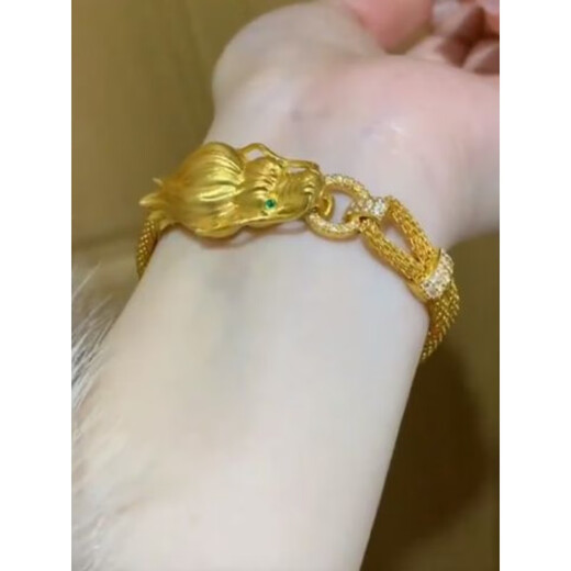 Fat Donglai's same dragon-shaped bracelet, domineering golden bracelet, good luck in the Year of the Dragon, zodiac year, national trend, new domineering Year of the Dragon bracelet