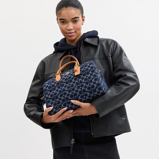 Coach 25 New Rowan Series Sac féminin Boston Boston Light Luxury Areader Sac à main Sac à main à l'ancienne pour petite amie Blue Cy699-IMXIA (grande taille)