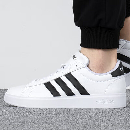Adidas Casual Shoes Мужская обувь 2025 Летние новые кроссовки модные трехсторонние удобные туфли с низкой вершиной GW9195 Белые и черные 42,5 (265 мм)