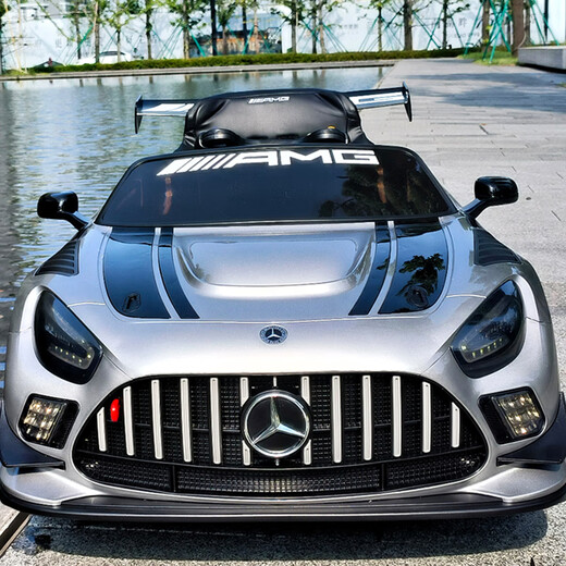 Join hands with Mercedes-Benz children's electric car, four-wheeled, seatable, remote-controlled swing for infants, boys and girls, baby toy car, upgraded silver paint + 12v1w1 large lithium battery + full function