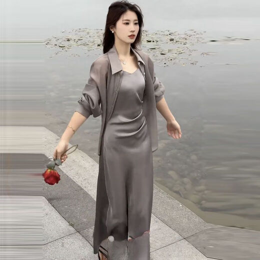 Question floating black suit for women summer fashion two-piece temperament fashionable skirt 2024 summer new temperament sunscreen J683 gray XL [suggested 115130Jin [Jin equals 0.5 kg]]