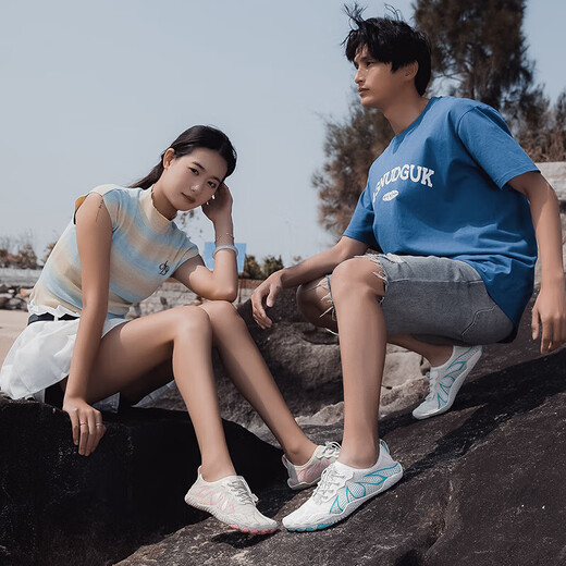 River tracing shoes, summer men's and women's snorkeling shoes, yoga beach non-slip speed interference water shoes, adult outdoor Shuoxi shoes L8201 Moonlight 42