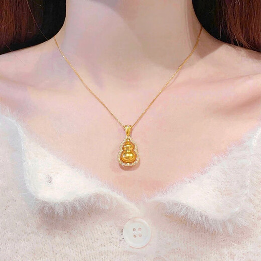 DL 1998 Fat Donglai same style 18k gold gourd necklace ancient method handmade gold l gold diamond pendant diamond female elegant gift self-dotted diamond rotating gourd pendant + Chopin chain