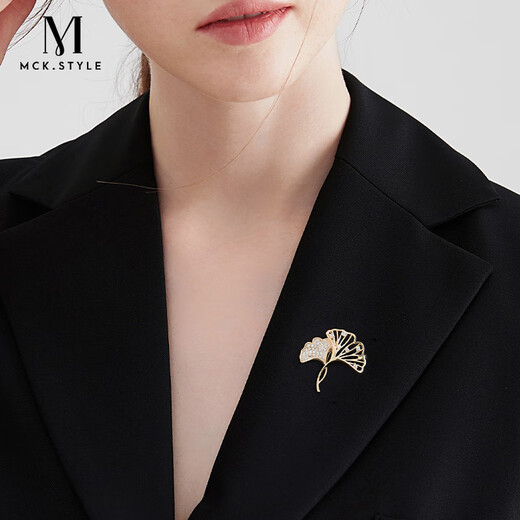 Mck retro ginkgo leaf brooch women's high-end corsage suit clothes pin accessories Chinese Valentine's Day gift