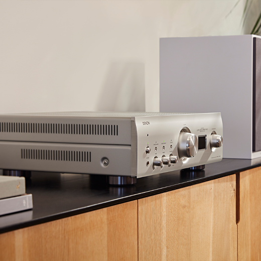 Denon PMA-1700 Amplificateur Home Theatre Hifi Fever Fiver Amplificateur Audio Support USB-DAC Fibre Coaxial Entrée Amplificateur stéréo avec importation de décodage [amplificateur HIFI avancé] PMA1700