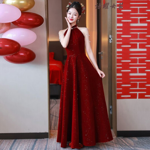 Feng Xiaowei New Chinese Style Toast Wear Bridal Red Halter Neck Cheongsam Morning Robe 2025 New Engagement Wedding Dress Female Style Burgundy Long S
