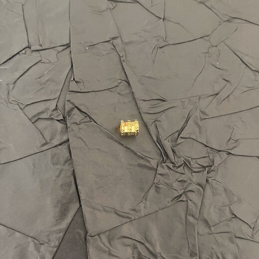 Junkiss 18K gold pendant women's gold necklace single pendant single gold clavicle chain single pendant without chain 18k gold (small waist 0.3cm) special price