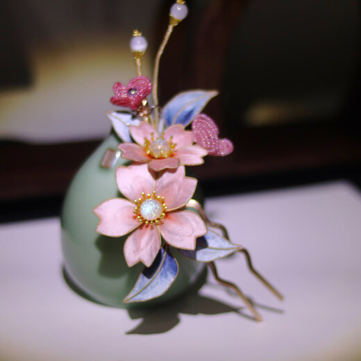 Dusk velvet flower hairpin handmade intangible velvet flower finished product high-end jewelry Chinese style retro temperament ancient style hair accessories green leaves sprinkled with golden velvet flowers