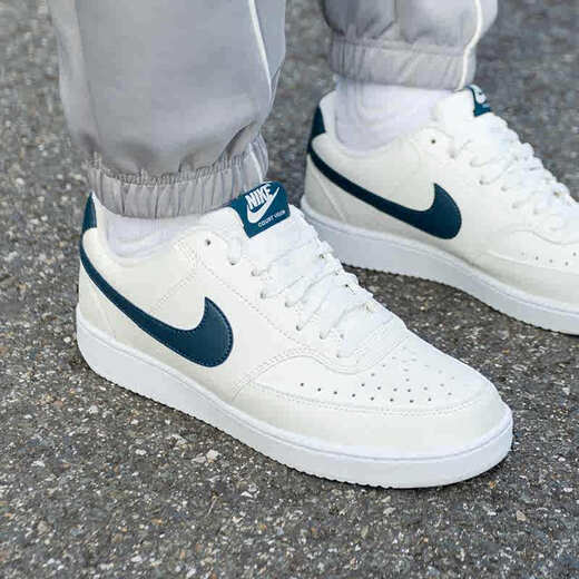Nike (Nike) Men's Shoes 2025 New Summer Court Classic Version Simple Versión Air Force One Low-Top Sports Casual Shoes HQ4867-101 Sail White Ordnance Deep Sea Blue 40.5