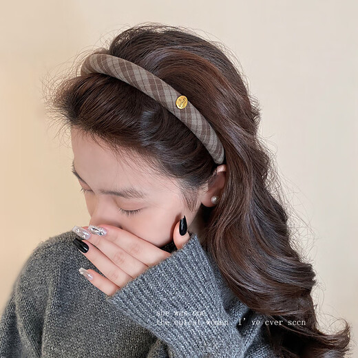 Youfang Korean style small gold label coffee plaid hair hoop for women 2025 new autumn and winter sweet temperament headband for going out versatile hairpin small gold label coffee plaid hair hoop 1 pack