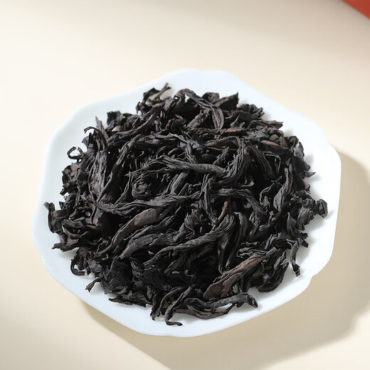 Yanhuang Long-term thick Shuiliandong cinnamon domineering and mellow Wuyi rock tea square gift box style